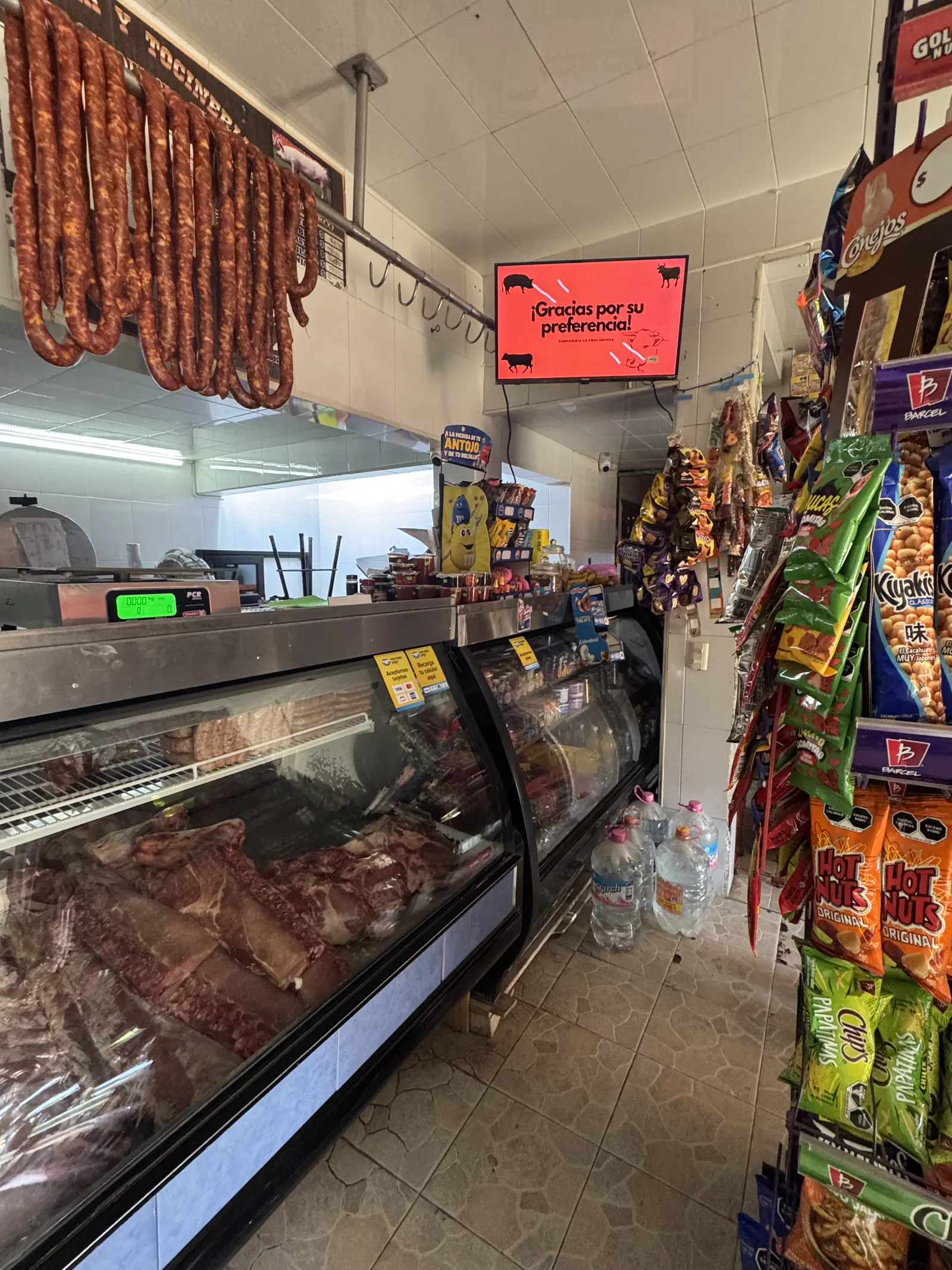Vitrina de carnes y embutidos de La Providencia II